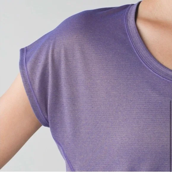 Lululemon Women’s Sweaty Or Not Crop Tee Heathered Iris Flower / Gold Size 8-10 - Picture 6 of 9